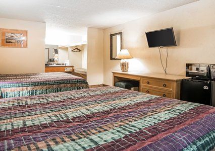 Econo Lodge Inn & Suites Kalispell - Glacier National Park Gateway Værelse billede